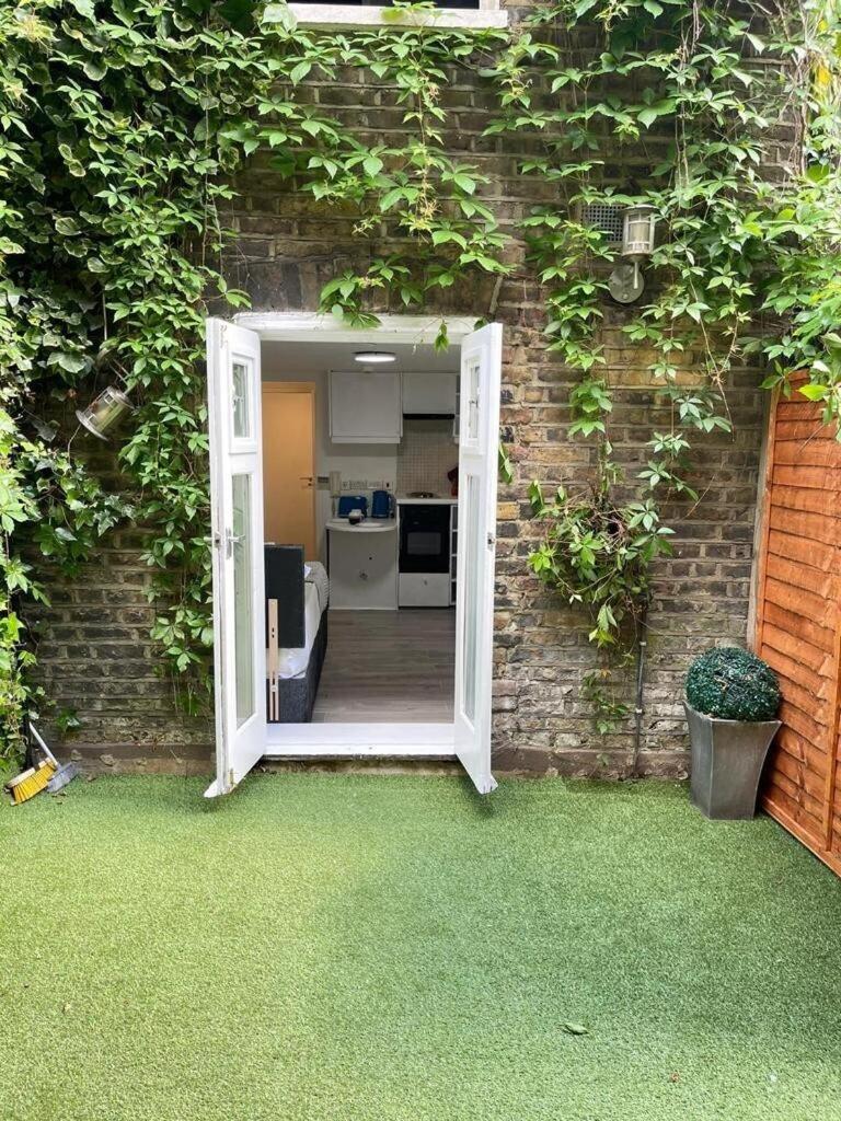 Portobello Road Artistic Studios 'Budget' Londýn Exteriér fotografie