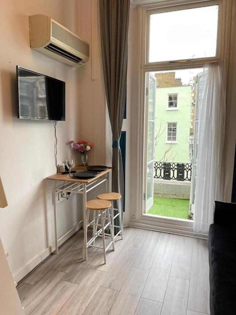 Portobello Road Artistic Studios 'Budget' Londýn Pokoj fotografie