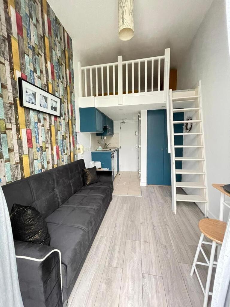 Portobello Road Artistic Studios 'Budget' Londýn Pokoj fotografie