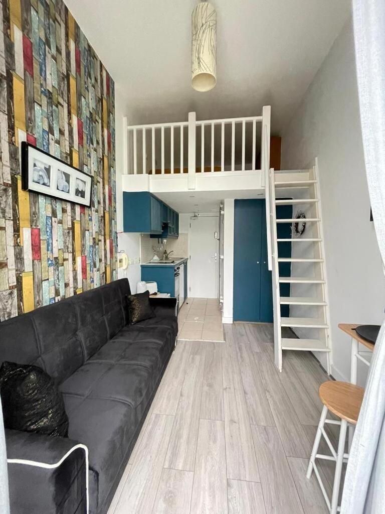 Portobello Road Artistic Studios 'Budget' Londýn Pokoj fotografie