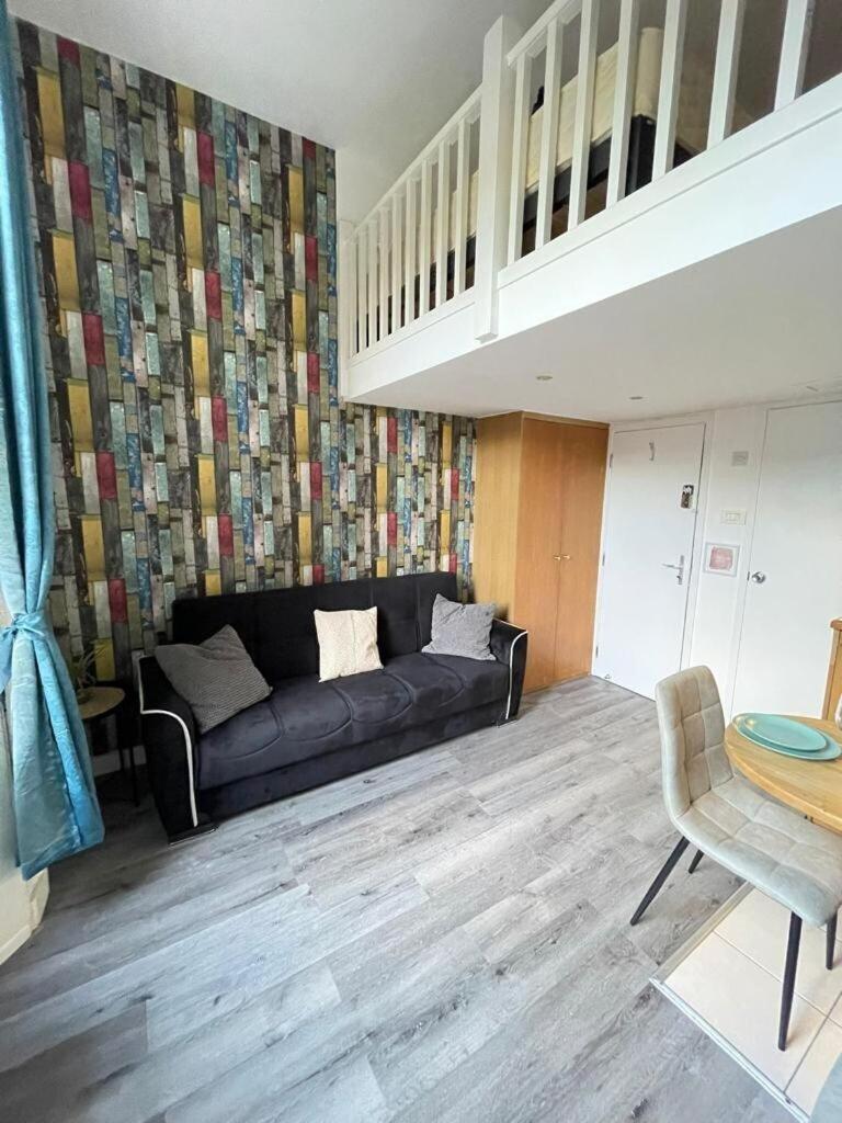 Portobello Road Artistic Studios 'Budget' Londýn Pokoj fotografie