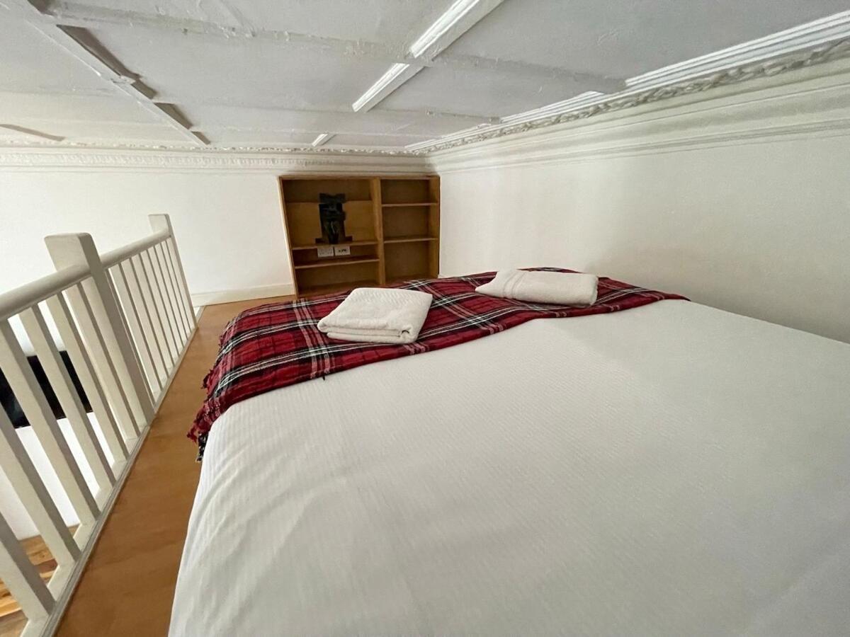 Portobello Road Artistic Studios 'Budget' Londýn Pokoj fotografie