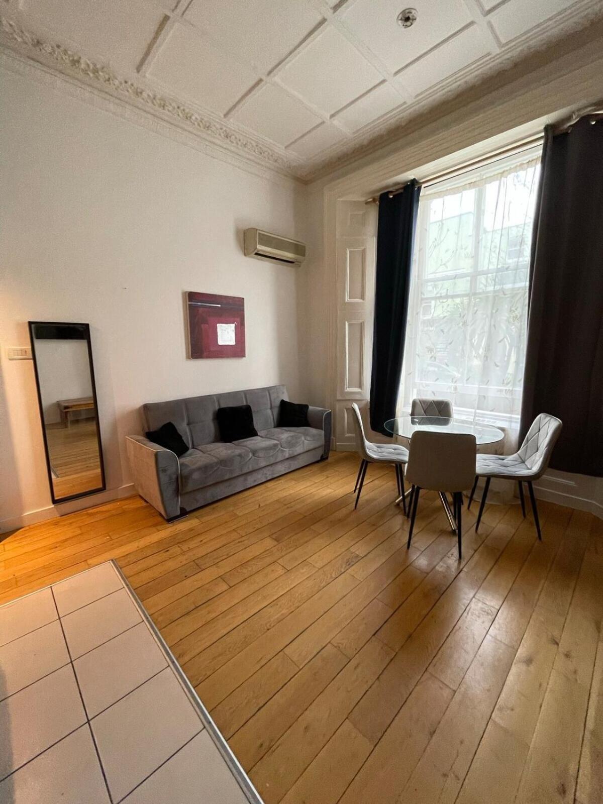 Portobello Road Artistic Studios 'Budget' Londýn Pokoj fotografie